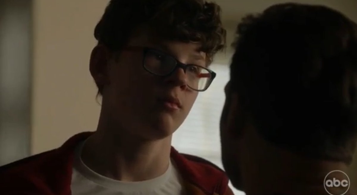 swiftsatoru's tweet photo. this scene fucking ruined my life fr #911onABC https://t.co/uMKvYjsqAq