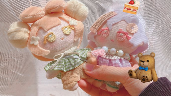 「multiple girls stuffed toy」 illustration images(Latest)