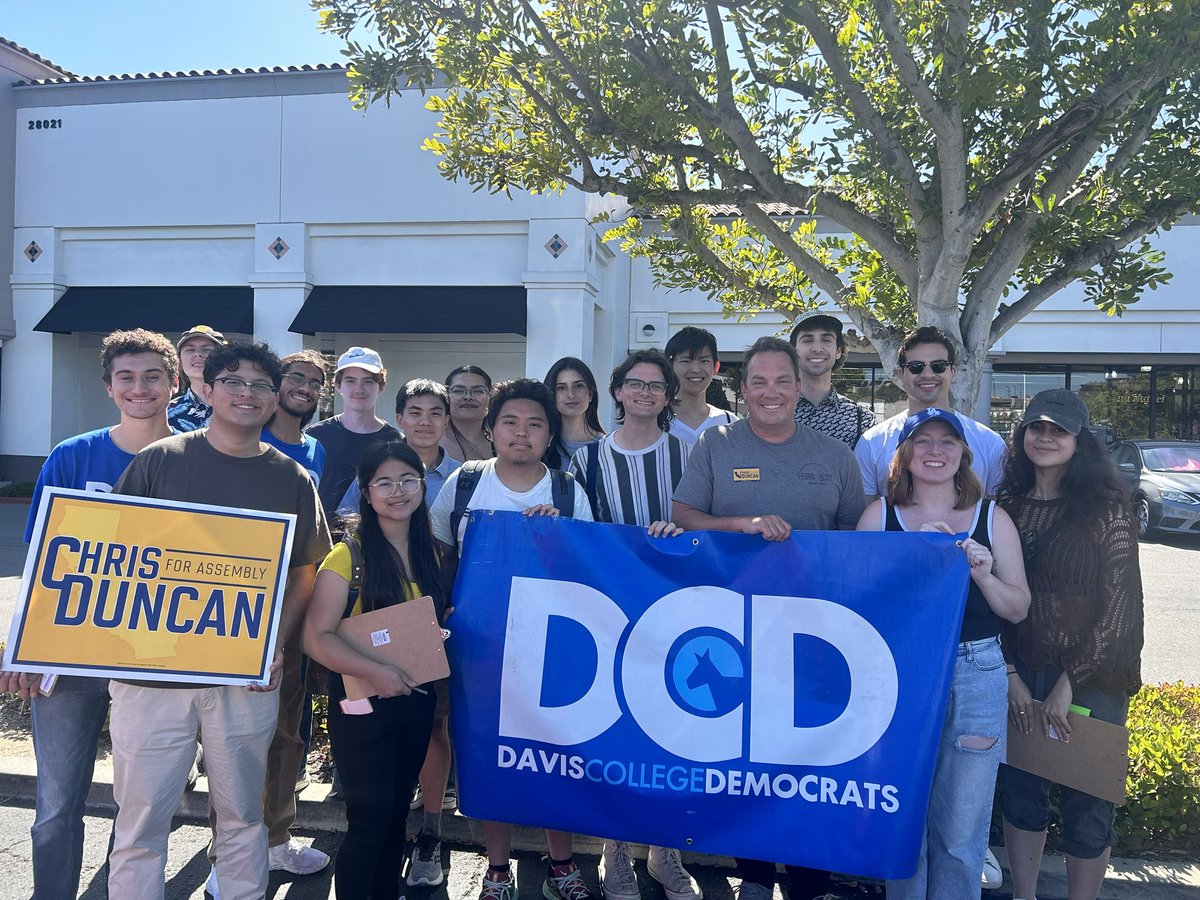 Davis College Democrats tweet media