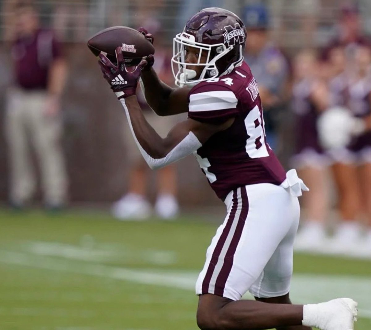 Emeka Iloh 6”9 250lbs tweet media