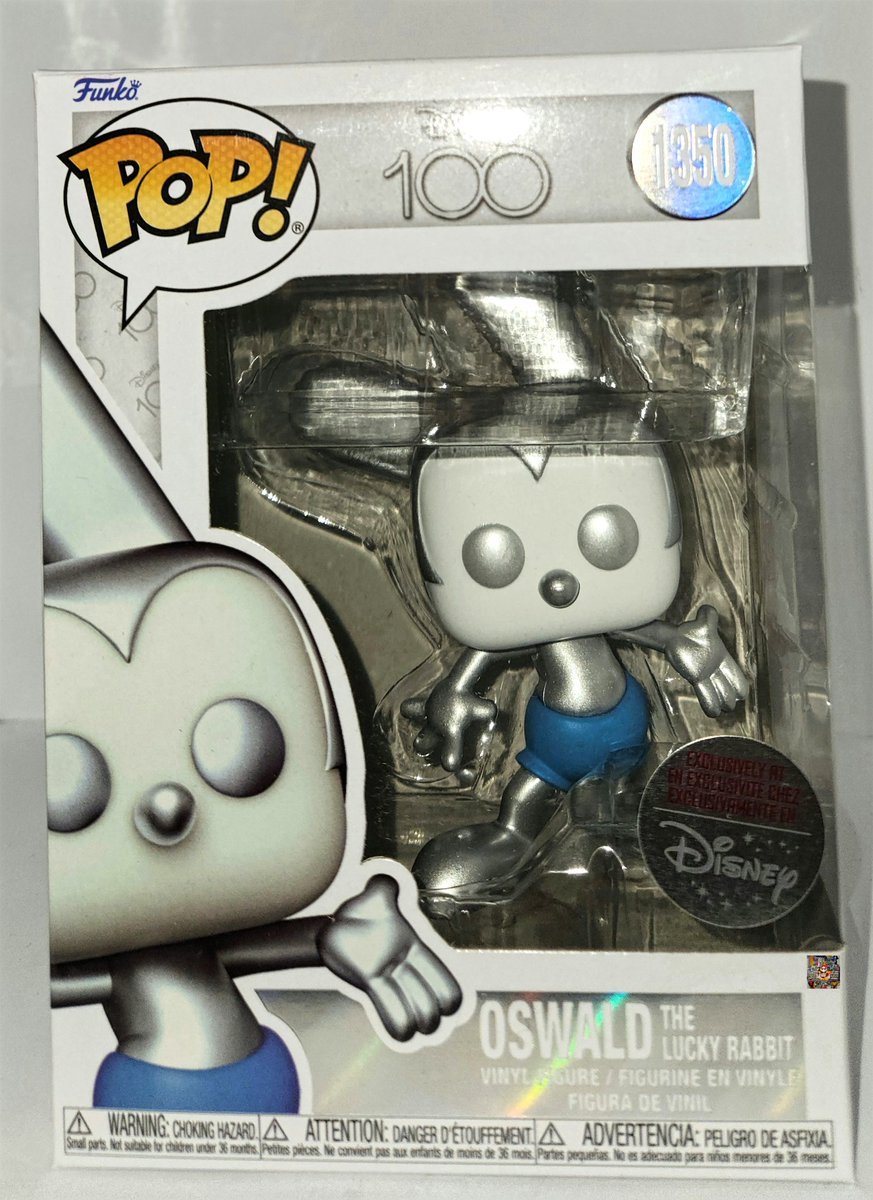 Added a little Disney magic to the collection today, #FunkoFamily!🏰🎆 Finally got ourselves a platinum 100 Year Celebration Oswald! 🤩✨️ #OswaldTheLuckyRabbit #Disney100 #DisneyParksExclusive #DisneyAnimation #FunkoPop #FunkoFunatic #FunkoFam #Collectibles #Figure #Toy
