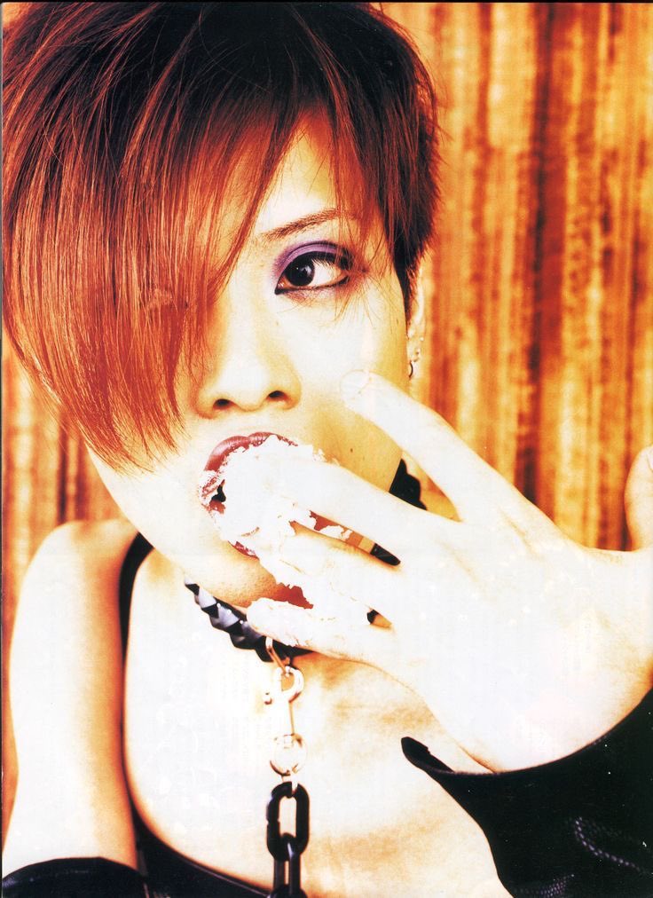 #DIRENGREY Toshiya, 2002.