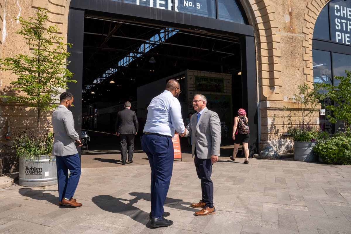 #ICYMI:  It was such a pleasure to welcome @LGAustinDavis to @cherrystpier last week. We were elated to share all of the hard work we have been doing to create welcoming public spaces that are easily accessible to all. 

#MyPhillyWaterfront #CherryStreetPier