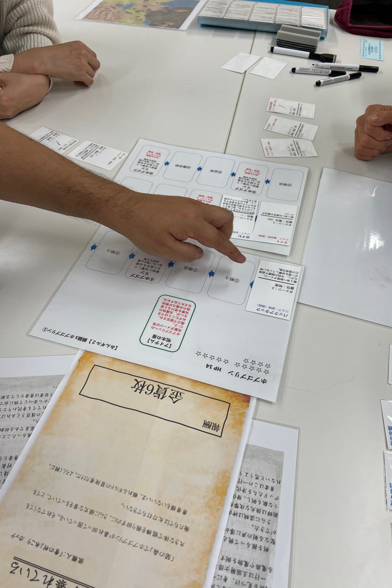 ele_jun's tweet photo. RPG×カードバトル×謎解きな体験型ゲーム「みんなの冒険者ギルド2 ～消えた勇者～」福岡公演はいよいよ明日6/1となりました！
14時、16時、18時回はまだ空きがあります。1作目遊んでなくてもまったく問題ありませんので、ぜひご参加ください
#みんギル2 #リドケ福岡06
https://t.co/ex9aNewvqC https://t.co/IGRHqtDKeh