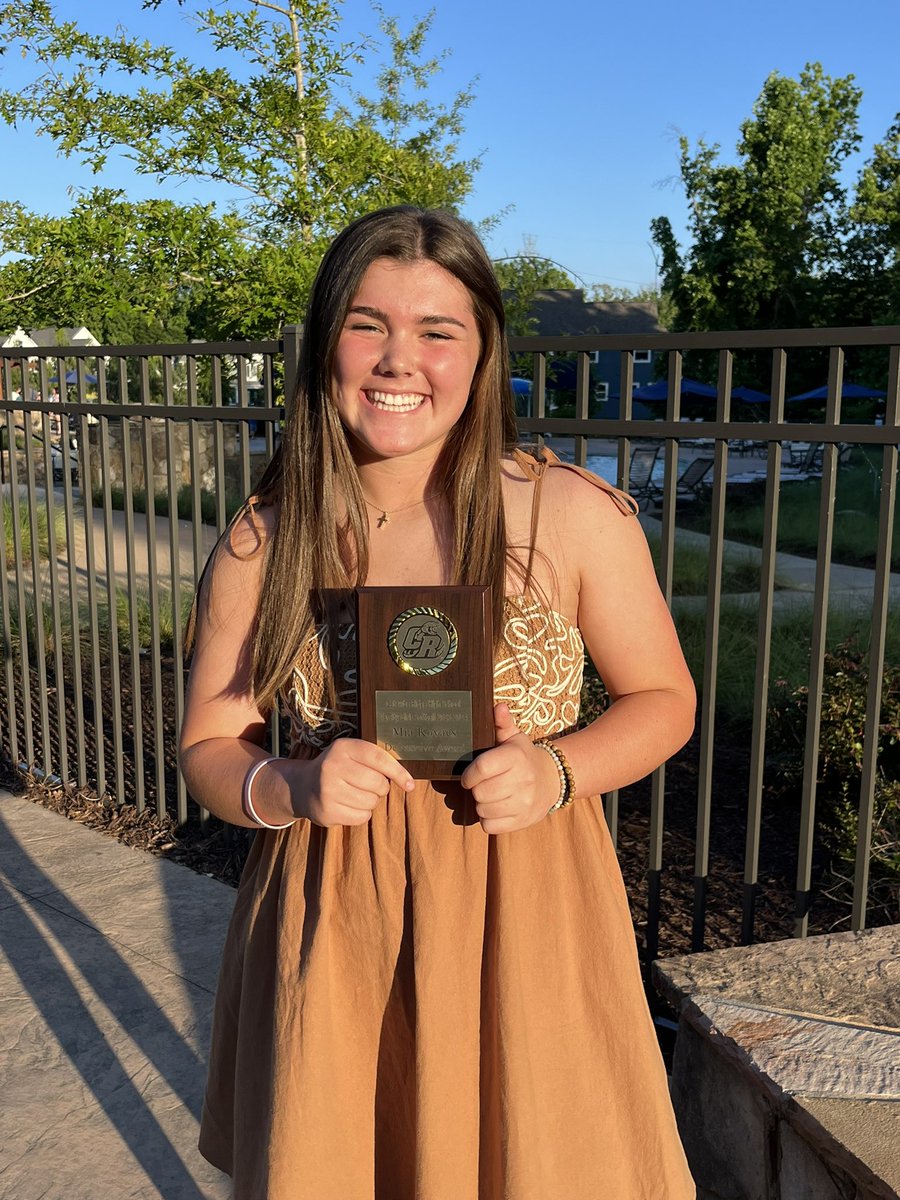 miakovacs03's tweet photo. End of season banquet 🥳🥳 
2024 State Champ ✔️
2024 Defensive Award ✔️
End of season stats ⬇️⬇️⬇️
.355 BA, .473OBP, 24RBI, 7-2B, 2-3B, 2HR, .993 FP
@CoachSweeting  @whitjones25
 @PACKUPSTATE @Coach_TMeds @ansley_gilstrap @jodydavidson @cj_leighton @tori_polk22 @JMBP_theONLYONE https://t.co/YyGzk8htu0