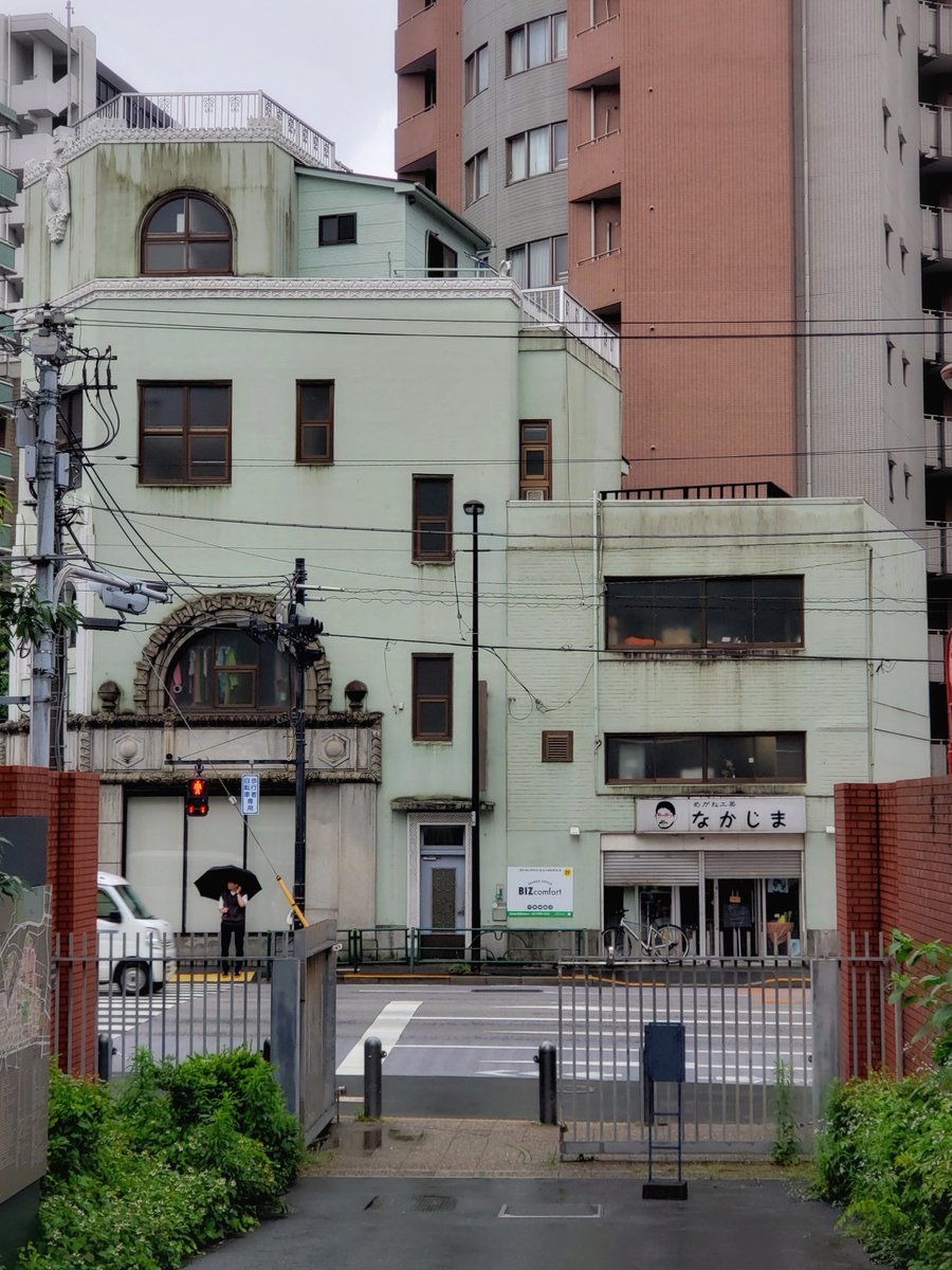 小雨の東京・本郷
――近代建築の風景☂️