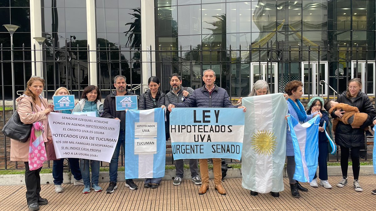 SP_COMM's tweet photo. Sr senadores …ya mejoraron sus sueldos super mejorados …que más quieren para aprobar la ley ? que más necesitan ? se puede ser tan insensibles ante la urgencia de los Hipotecados??? que farsa que son uds …@hipotecadosuva @UVASalta @hipotecados_uva @SenadoArgentina https://t.co/jmDrS8hUJw