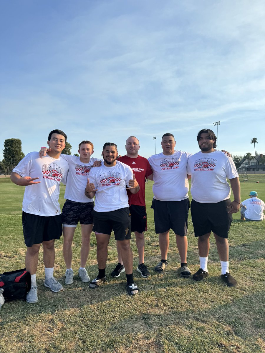 Cabrillo College Football (@cabrillofb_) on Twitter photo Cabrillo Seahawks getting that work with Fresno State! Big shoutout to @Watkins_Dogs ‼️
<a href="/PeytonHatten/">Peyton (Pmoney$) Hatten</a> <a href="/RioCruz831/">Rio Cruz</a> <a href="/Chavez_890/">Jose Chavez</a> <a href="/AkiyamaLuke/">Luke Akiyama</a> <a href="/TJ_Rogers2005/">Ratu Raisamu”TJ”Rogers</a>
#BallAtTheBeach🏈🏖️ Cabrillo Seahawks getting that work with Fresno State! Big shoutout to @Watkins_Dogs ‼️
<a href="/PeytonHatten/">Peyton (Pmoney$) Hatten</a> <a href="/RioCruz831/">Rio Cruz</a> <a href="/Chavez_890/">Jose Chavez</a> <a href="/AkiyamaLuke/">Luke Akiyama</a> <a href="/TJ_Rogers2005/">Ratu Raisamu”TJ”Rogers</a>
#BallAtTheBeach🏈🏖️