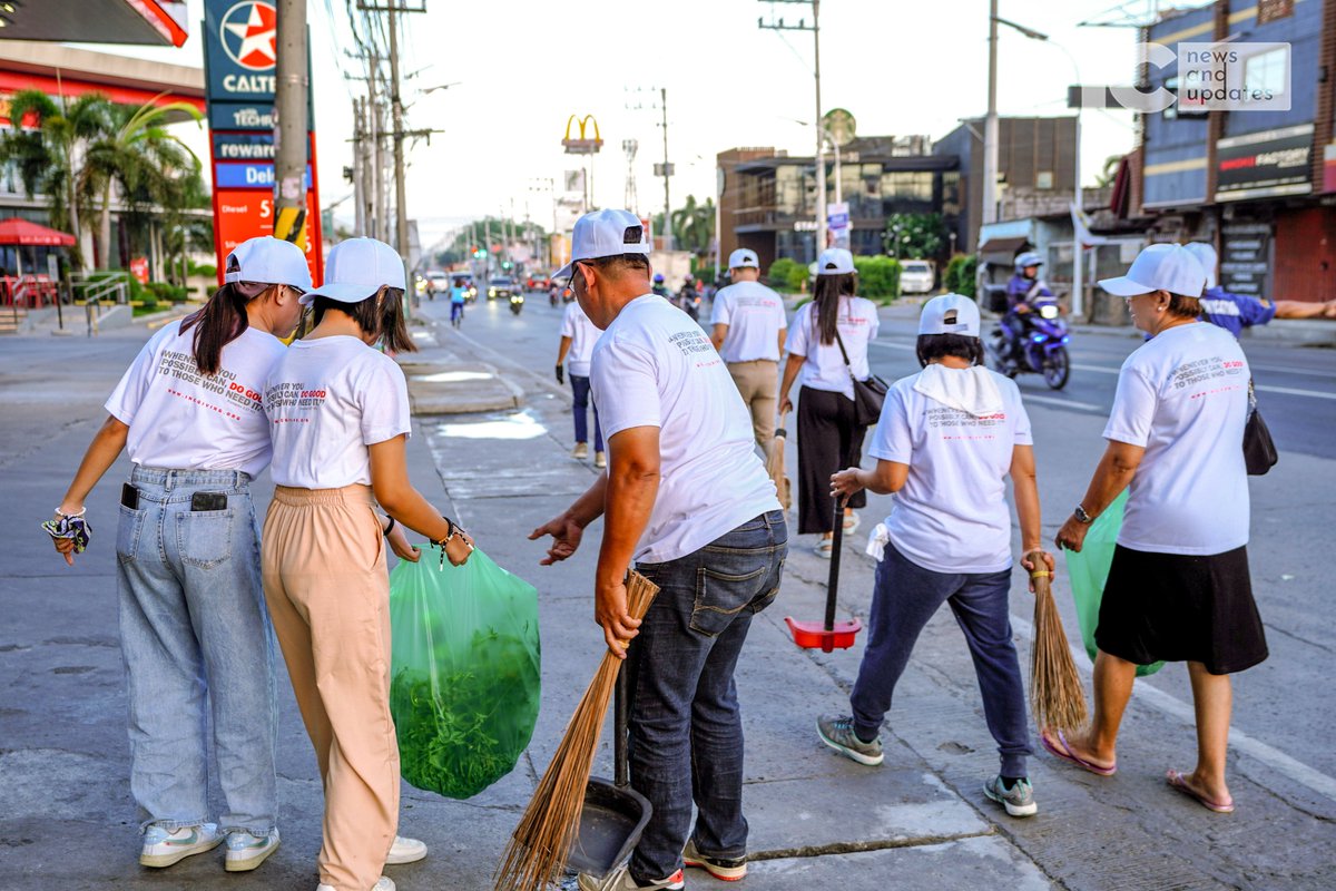 INCNewsNUpdates's tweet image. The Iglesia Ni Cristo members in Bulacan West cleaned a 18-km stretch of McArthur Highway as part of their INC Giving Cleanup Drive. They removed litter and non-biodegradable waste to prevent drainage clogging and flooding.
#IglesiaNiCristo #CleanUpDrive