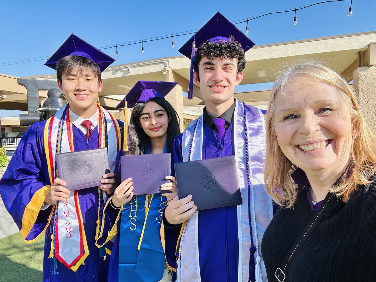 Ready, Set, Go! Excited to celebrate our <a href="/DiamondBarHS1/">Diamond Bar High School (official)</a> Class of 2024 grads tonight. #SuperStarSeniors #WVUSDProud 📸💜💛🎓 <a href="/WVUSD_Tweet/">Walnut Valley USD</a>