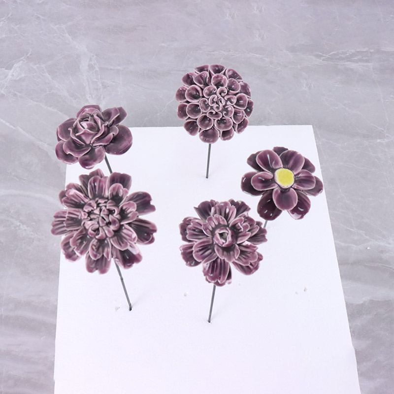 JiweiLuyu's tweet photo. Introducing our  product, the Cracked Glaze Floral Decor! 
✨ These unique and elegant handmade decoration ceramic flower plant picks are the perfect addition to your home or office. The cracked glaze texture adds a vintage elegance, giving them a rustic and timeless feel. https://t.co/FDCtFHP3Lz