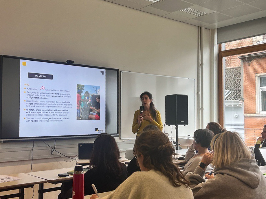 Together with @FedasilBelgium, EUAA organised a workshop on vulnerability for 27 participants, incl. 🇧🇪 Immigration Office & Guardianship Service.

The Agency showcased its vulnerability tool to foster interagency cooperation, improving the identification & support of vulnerable