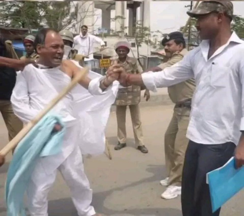 कामरेड राजाराम सिंह कुशवाहा एक संघर्षशील योद्धा हैं। दलित-पिछड़ों की लड़ाई लड़ते आए हैं। ज़मीन पर संघर्ष किया है। आंदोलनों के दौरान हड्डियाँ टूटी है। पुलिस ने मारकर नाले में फ़ेक दिया था। ज़िंदगी और मौत से जूझते रहे। लेकिन हारे नहीं, झुके नहीं, रुके नहीं।

आज काराकाट लोकसभा में