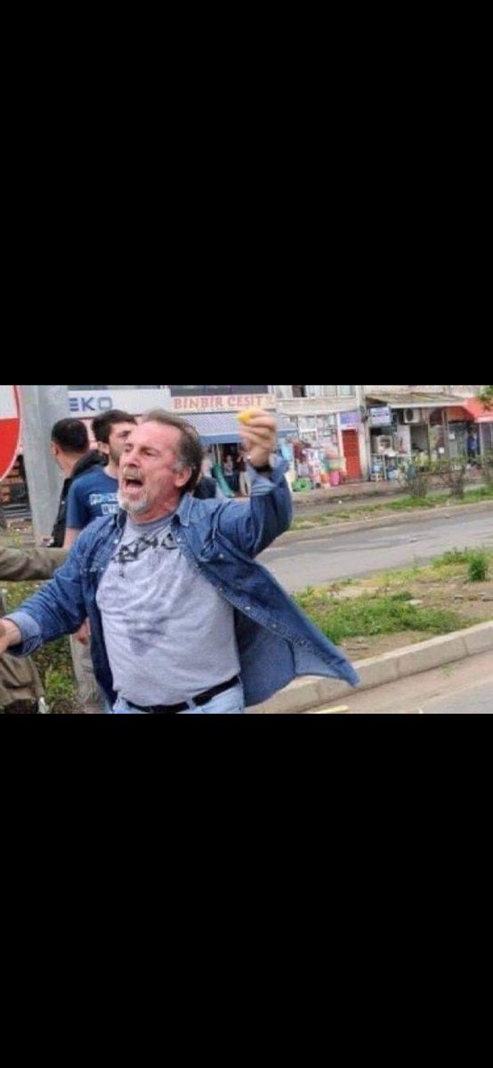 Dereler, ağaçlar, kuşlar tanıktır bir memleketin nasıl yürekten sevildiğine.. 
“Memleket kurtarılacaksa beni de alın” diyen, bu uğurda hayatını feda eden sevgili öğretmenimiz #MetinLokumcu’nun anısına saygıyla...