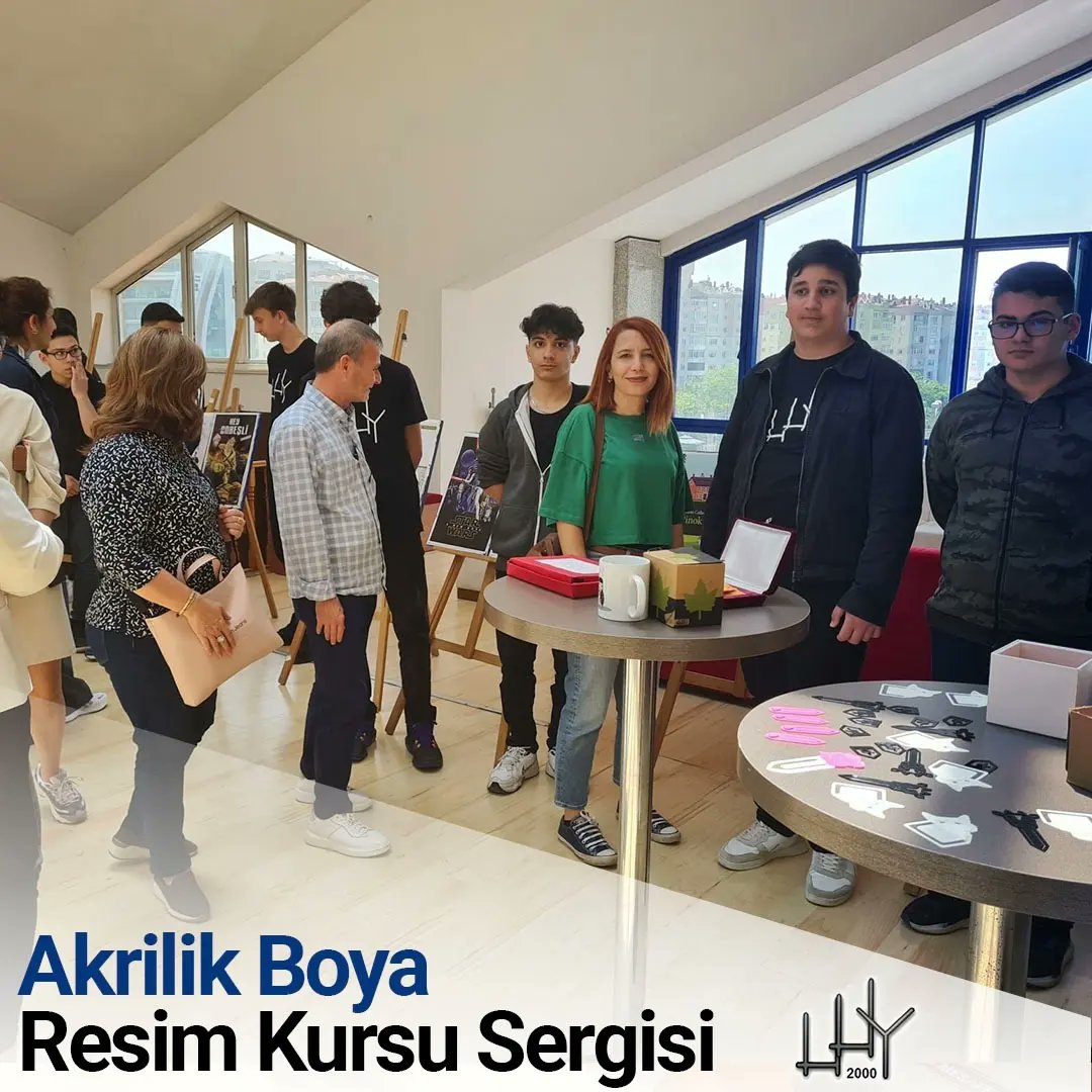 Maltepe Halk Eğitim Merkezi bünyesinde Biyoloji Öğretmenimiz Özge KANAR tarafından okulumuzda açılan akrilik boya resim kursu yıl sonu sergisi okulumuzda yapıldı. Çalışmada emeği geçen öğretmen ve öğrencilerimize teşekkür ederiz.
