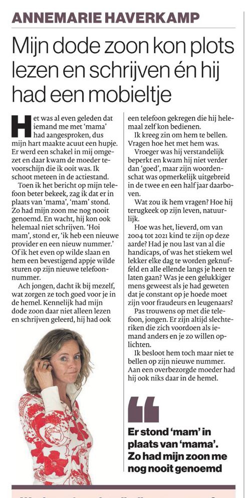 havermarie's tweet image. Berichtje op mijn telefoon: 'Hoi mam, ik heb een nieuwe provider en een nieuw nummer.' Ik was verheugd te lezen dat mijn gehandicapte kind in de hemel had leren schrijven en zelf een telefoon kon bedienen.