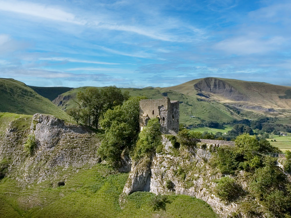 When in the #PeakDistrict let's all be #PeakDistrictProud...

🐶 Keep your dog on a lead to help protect farm animals and wildlife.

🚗 Don't park on verges or across entrance gates.

🔥 Leave the BBQ at home, no open fires are allowed.

🚯 Take home what you bring.