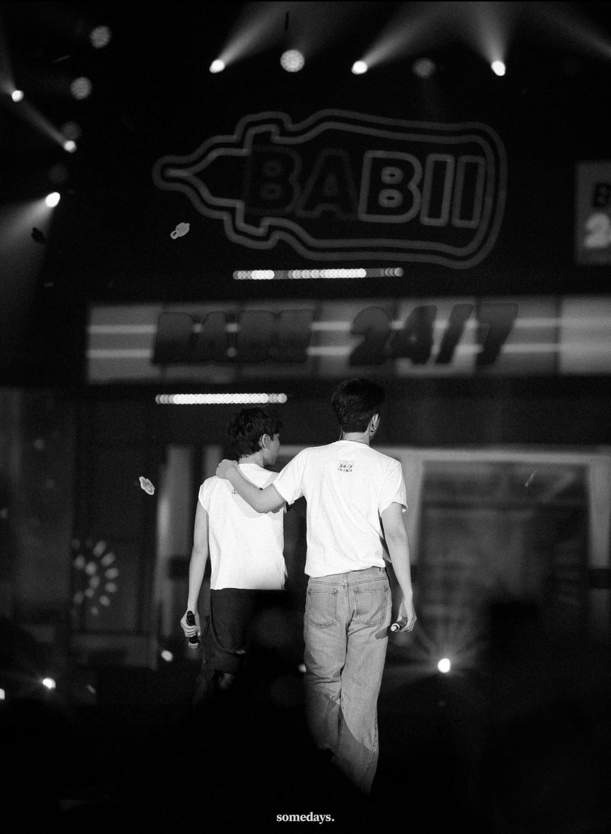 These pictures are so 🥹😭💚

#ออฟกัน #OffGun
#BABII247Concert