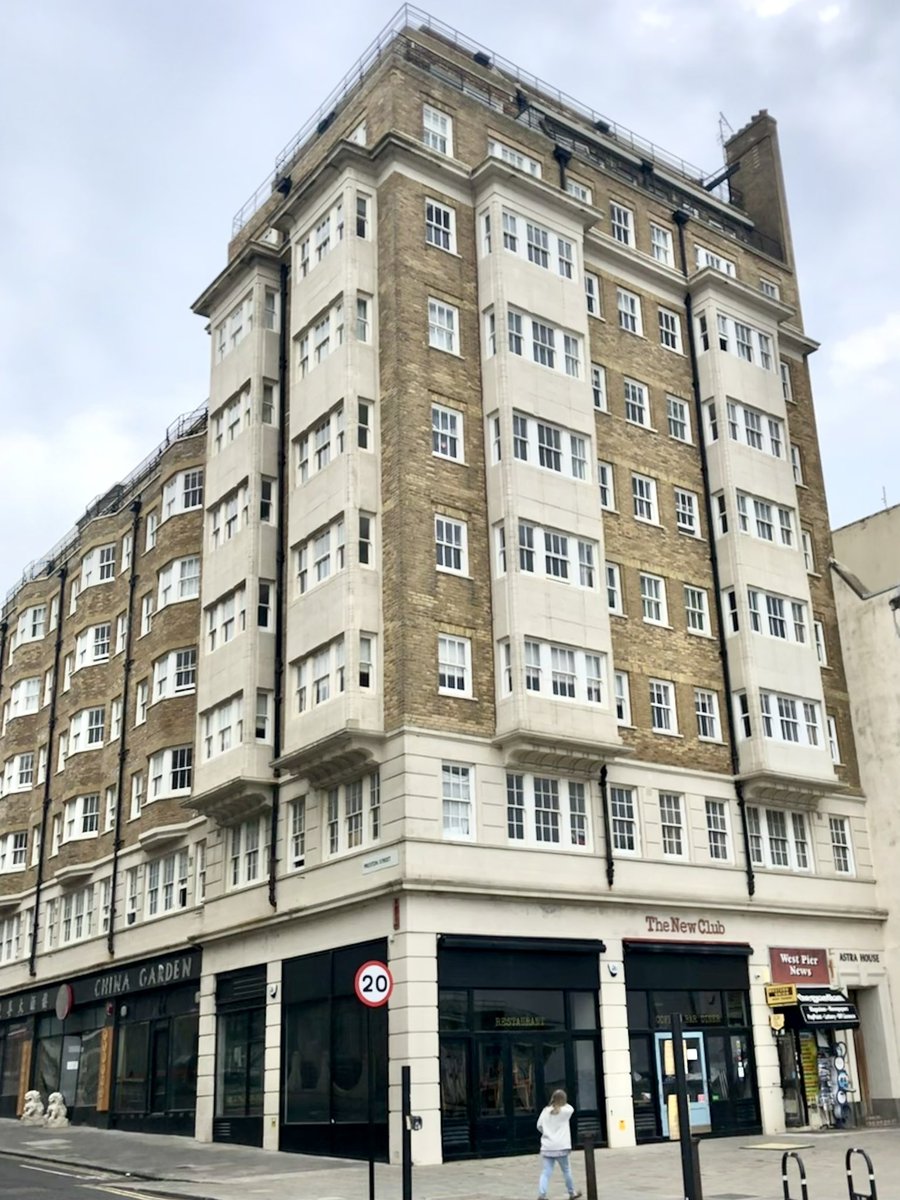 Steveontour1's tweet image. My building requires constant #upkeep to counteract the effects of the sea salt corrosion on the brickwork etc. #Brighton #DailyPictureTheme