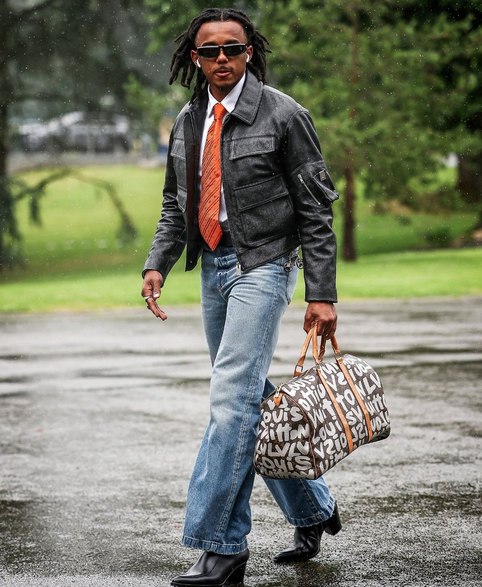 The mandevu tweet media