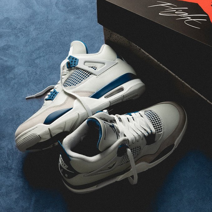 Ad: Air Jordan 4 Retro ‘Industrial Blue’ sizes back via DSG

must click add to cart from this page => bit.ly/3UrrboK