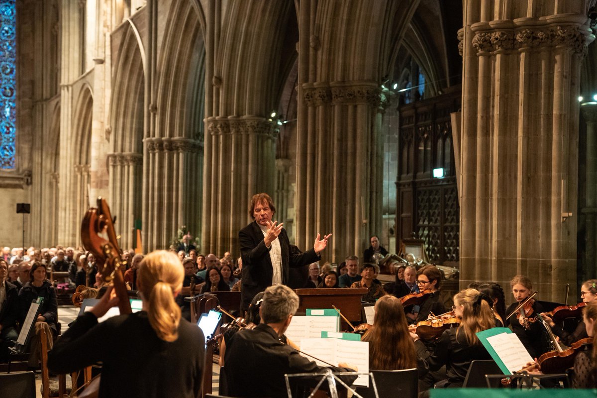 Julian Lloyd Webber (@jlloydwebber) on Twitter photo A great evening <a href="/WorcCathedral/">Worcester Cathedral</a> for <a href="/ElgarFestival/">The Elgar Festival</a>'s Elgar for Everyone concert with <a href="/estherabrami/">Esther Abrami</a> and the <a href="/EnglishSymphony/">English Symphony Orchestra</a> Wonderful to see so many young musicians loving Elgar! A great evening <a href="/WorcCathedral/">Worcester Cathedral</a> for <a href="/ElgarFestival/">The Elgar Festival</a>'s Elgar for Everyone concert with <a href="/estherabrami/">Esther Abrami</a> and the <a href="/EnglishSymphony/">English Symphony Orchestra</a> Wonderful to see so many young musicians loving Elgar!