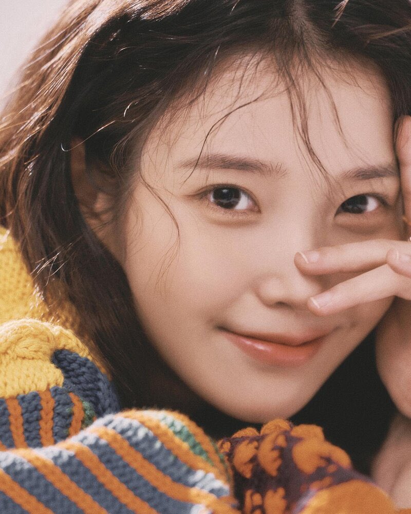 soft_iu's tweet photo. #IU #아이유 https://t.co/AKB7VU8K7g
