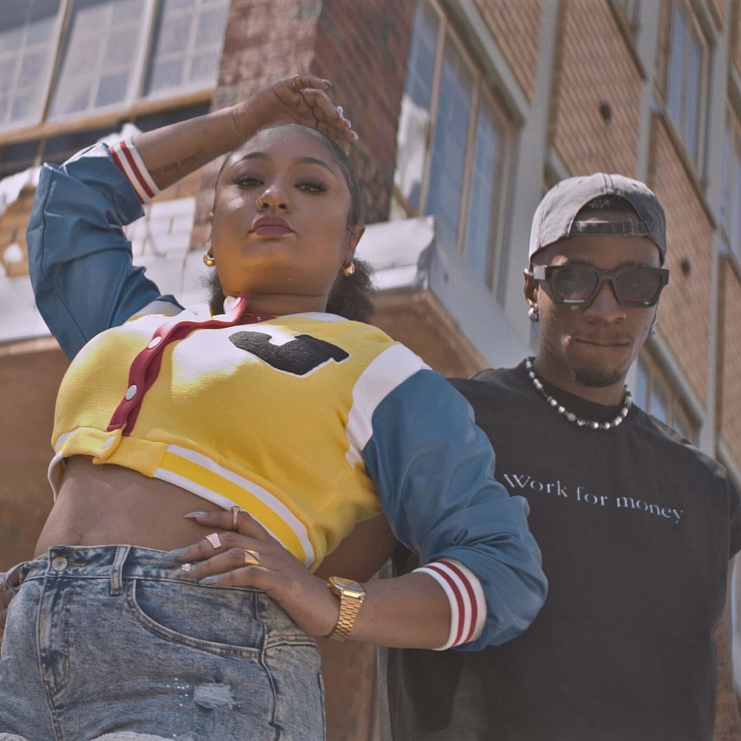 Navy Kenzo tweet media