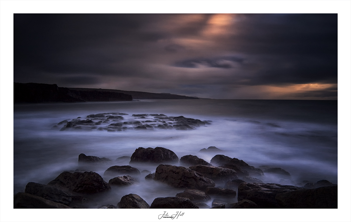 Burren Nightscape. @ThePhotoHour @WAWHour @StormHour #landscapephotography #seascape #wildatlanticway #longexposure