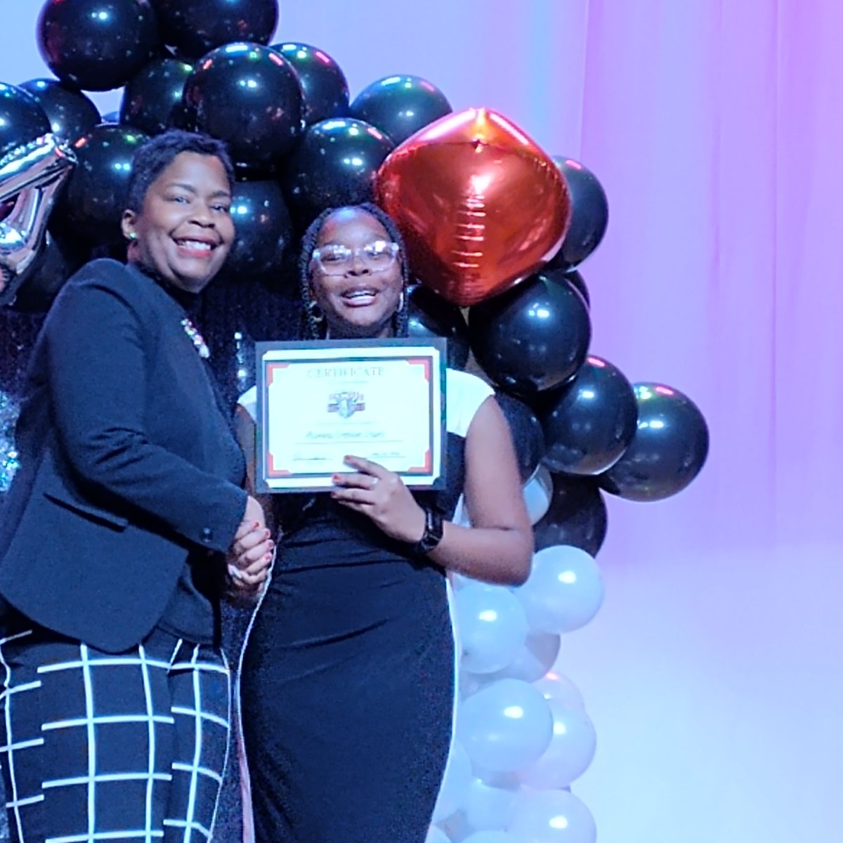 TraceyisTracey's tweet photo. I was there for all of my "then" 3rd graders now going to high school 🎒. But I was there especially for her. Shout out to the admin team. This was one for the books! It "twas" a beautiful ceremony! #AlonnaD. https://t.co/Lf3C4YdEvL