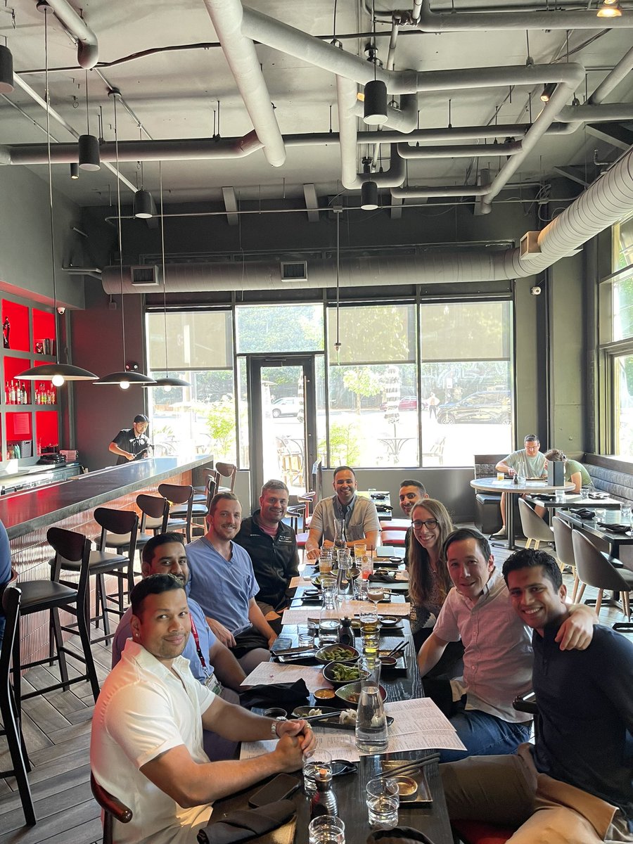 Dinner with our first sub-I class of Vandy students who performed beyond our expectations! Excited for them and our upcoming sub-Is! @VUMC_Neurosurg