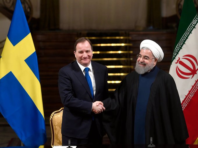 kalle194's tweet image. #iran #sossarna
om du undrar varför Iran har sina tentakler  ända uppe i norra europa, här säljer sossesvinen ut sitt land till mördarna. Rösta SD medan du kan, nästa val kan det vara olagligt.