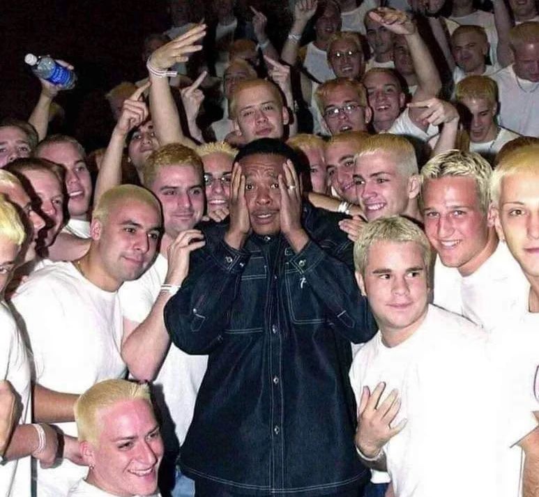 KingJosiah54's tweet image. Kyrie back in Boston for the Finals