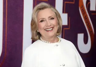 Markfry809's tweet photo. Is there any doubt she was cheated from being President in 2016?….. https://t.co/8A9sYXgzb1