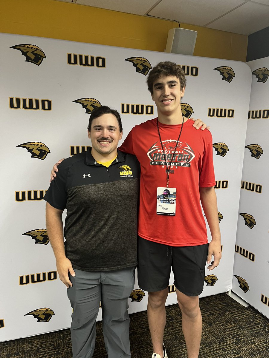 Had a great time checking out <a href="/UWOFootball/">UW-Oshkosh Football</a>. Awesome school and staff! Thanks <a href="/jaglabeans/">Alex Jagla</a> for having me out there!