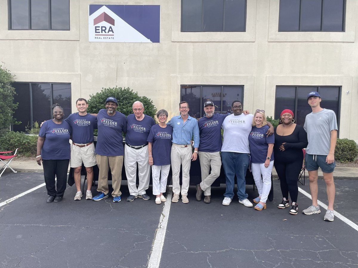 johnny_felder93's tweet photo. I am deeply grateful to my incredible family, friends, and dedicated team members for your unwavering support throughout this campaign journey.

#houseseat93 #Felder4house #yourvoice #effectiveleadership https://t.co/nTS8mGMrGl