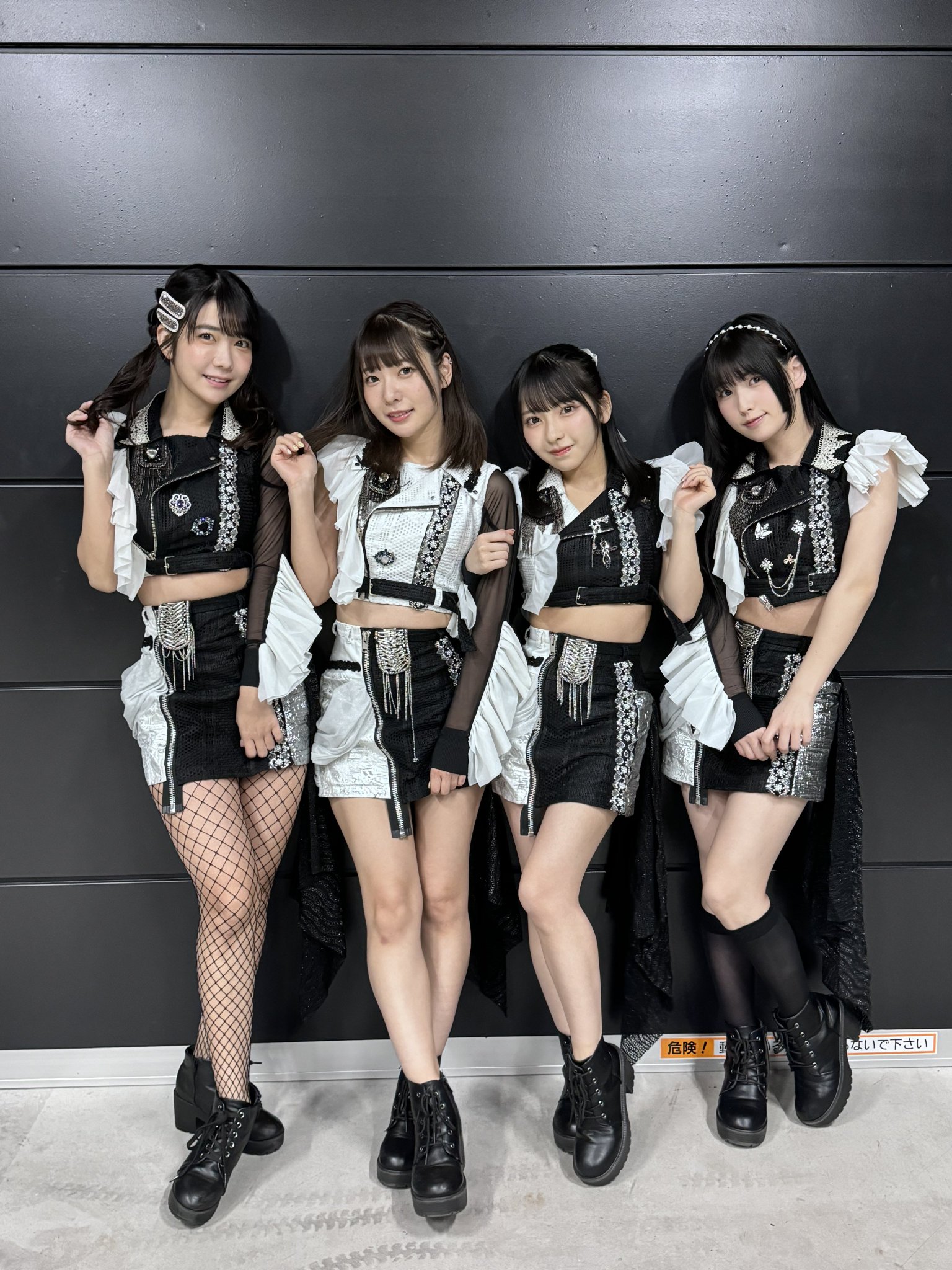 ②iLiFE! 虹羽みに チェキ ツアー衣装 虹羽みに【iLiFE!】 (@iLiFE_mini) / X