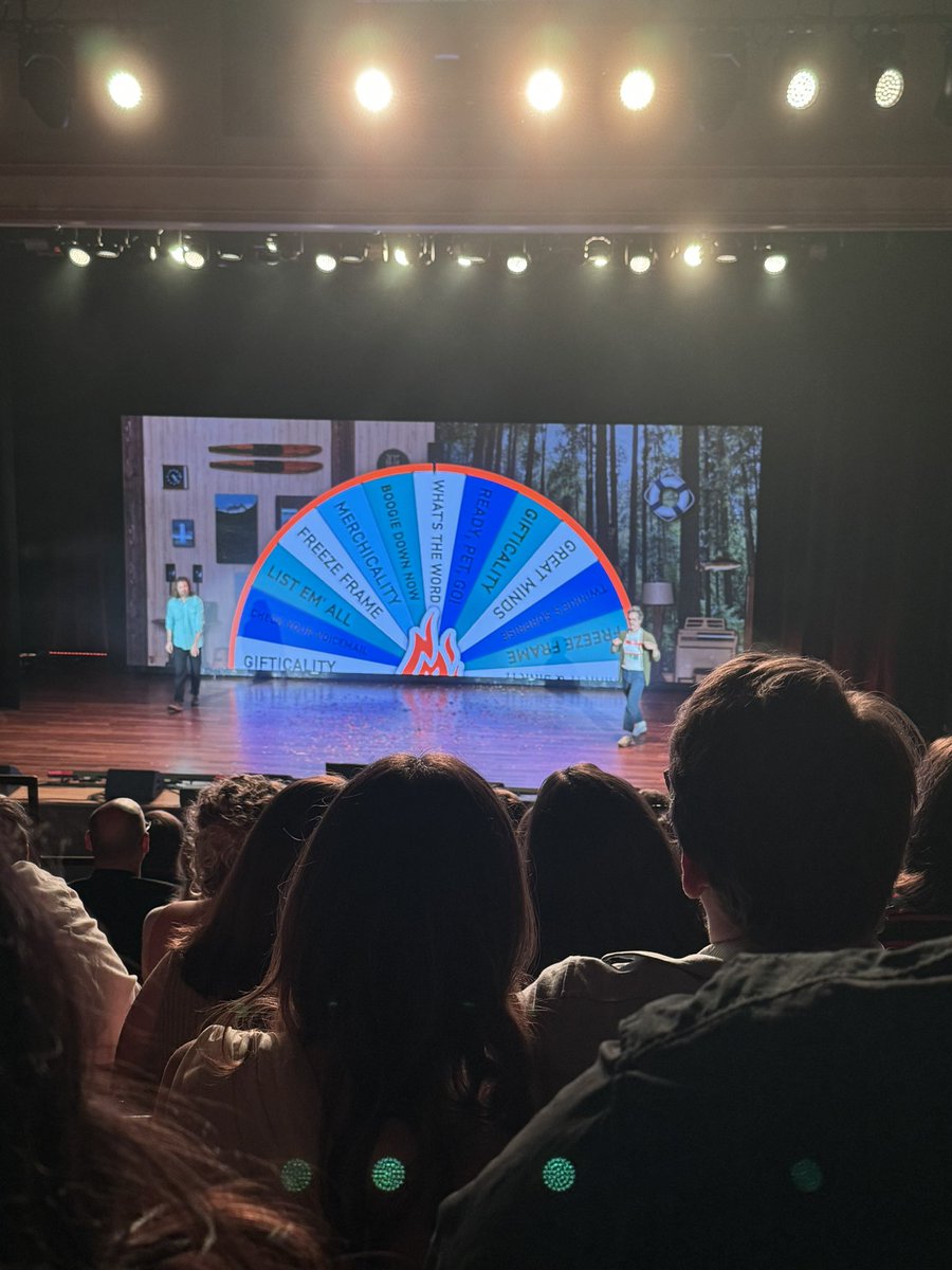 zoelizzzz's tweet photo. the tour of mythicality!!!!!! https://t.co/uG7aKj9s8w