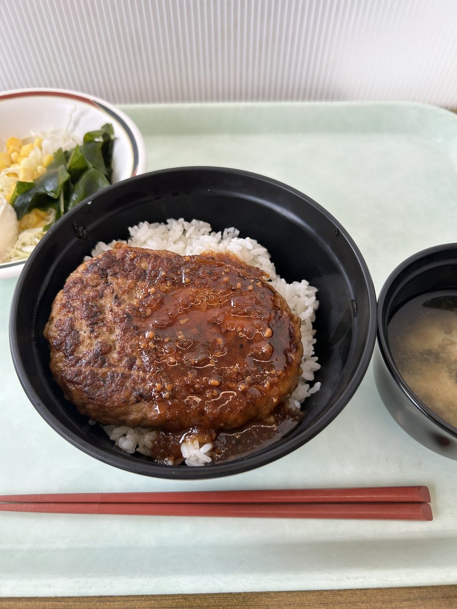 久々に学食メシや