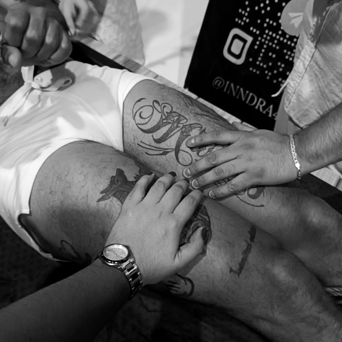 #CómeMe... Y te comí, cariño.

25 Mayo / CDMX

by <a href="/diana_r0bles/">Diabólica 🖤</a> 
 <a href="/DiabolicaErotic/">Diabólica #erotic 🖤</a> 
Producción de Fotografía Conceptual &amp; Erótica . 

 <a href="/the_nuel/">The Nuel - Fotógrafo Boudoir</a>
 @MrMSatiro 
<a href="/Charlesilcoatl/">Charlesilcoatl</a> 
<a href="/Yaxkin_Godoy/">jose yaxkin godoy</a> 
<a href="/astridyourlover/">Astrid, your lover</a> 
<a href="/PABLOPACHIS/">pablopachis</a>
 @activatemoor 
@koneko_atado
@moonsexart
@inndra420