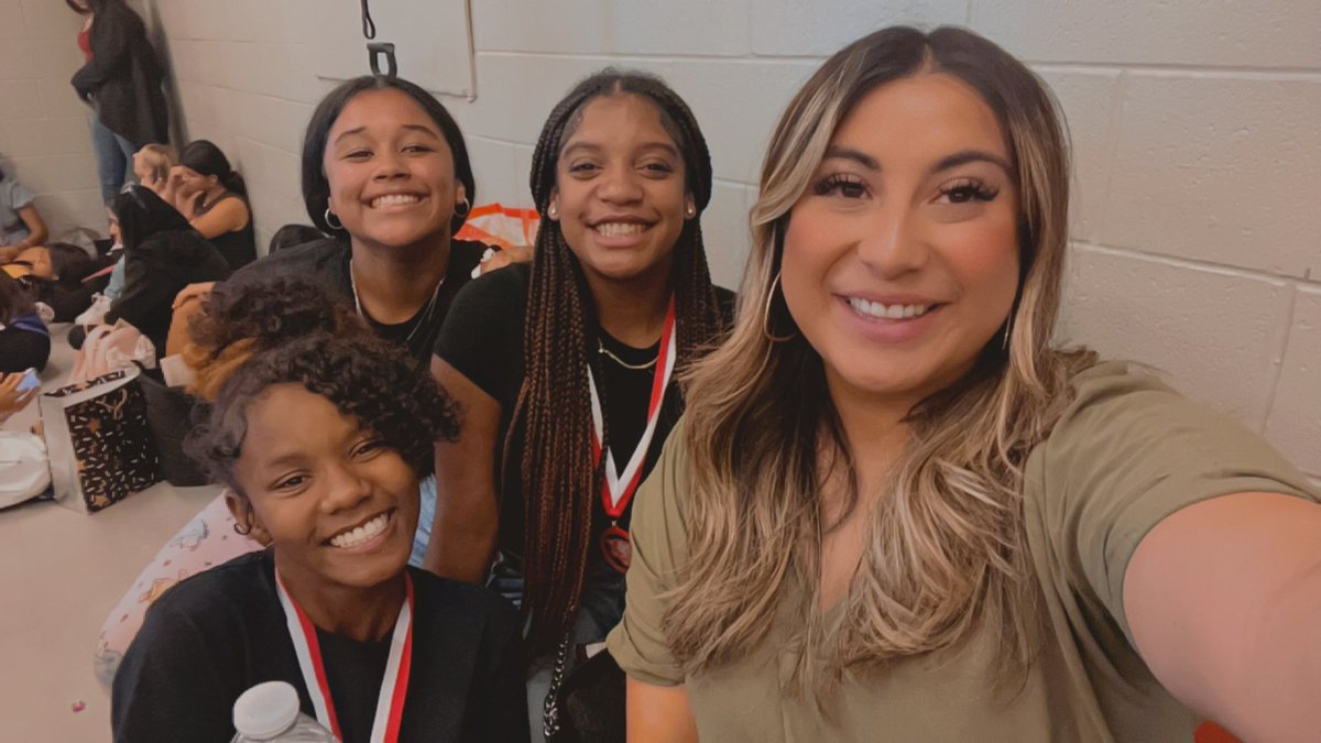 CoachARod20's tweet photo. It’s a wrap for the 2024-2025 school year. Definitely going to miss my girls, especially my 8th graders! 🥲❤️🔥🫶🏼
#proudcoach
#endofachapter
#summer2024 https://t.co/4M2pby0HOJ