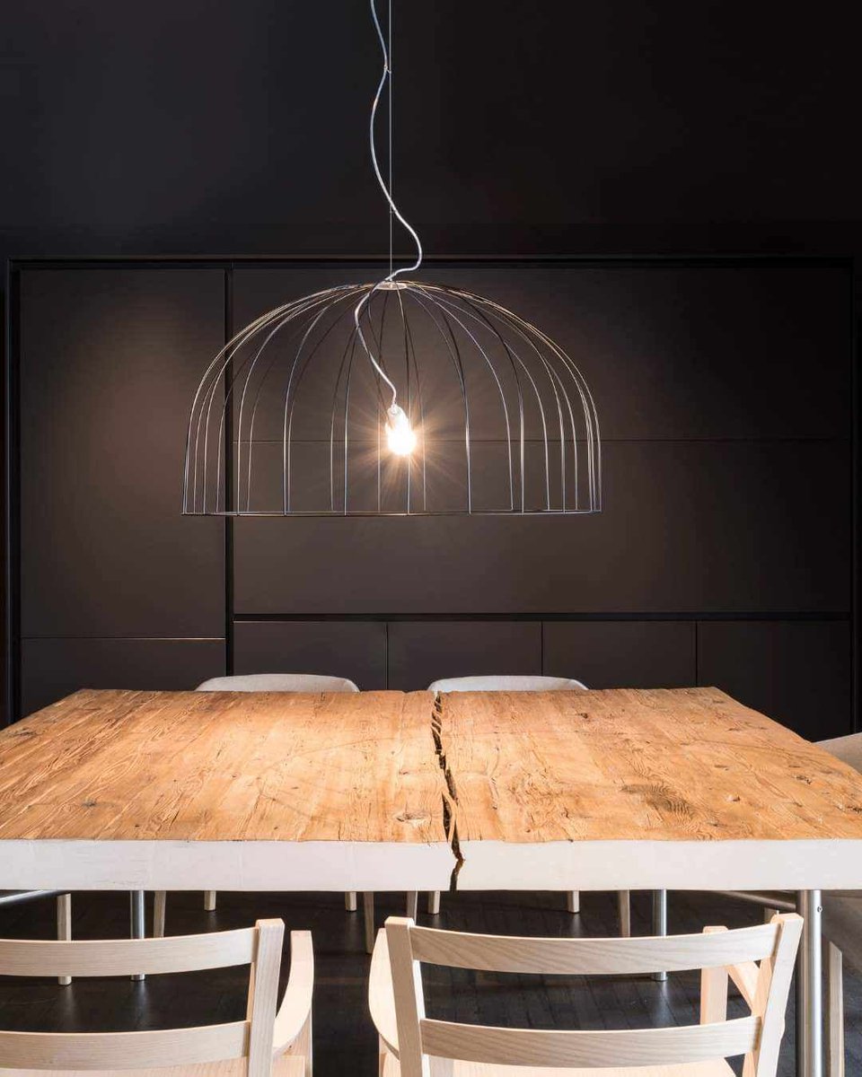 Formica_PH's tweet photo. The tone of FENIX® 0720 Nero Ingo is a visual power of black comfort; this contemporary kitchen displays a definite dark shade that naturally embellishes tops, doors, and walls. https://t.co/H6gcPNqVAo
