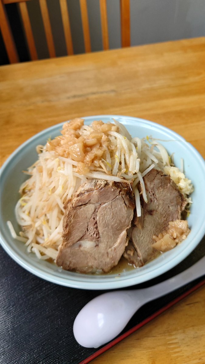 長野市桜新町 あつ美２号てラーメン大９５０円。野菜増し。久々に美味い😋  #あつ美２号