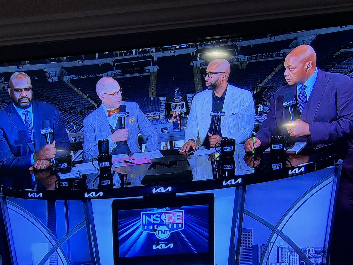 323hoops's tweet photo. @NBAonTNT thank you 🙏🏼 https://t.co/YrMDywG0b5