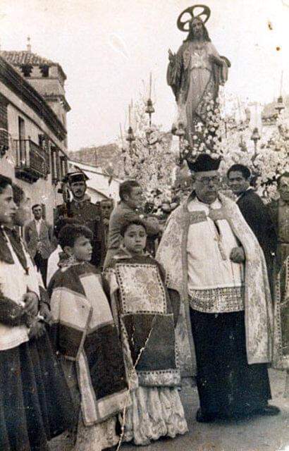 A procession of Most Sacred Heart of Jesus, Spain. (1911).