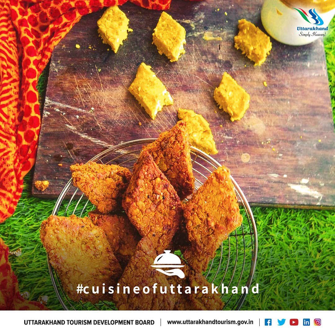 #KulinerINDIA

Badeel adalah camilan Kumaoni yang digoreng. Terbuat dari pahari masoor, rasanya bersaing ketat dengan jajanan India utara lainnya seperti kebab!

📸: @UTDBofficial 
#75thIndiaIndonesia