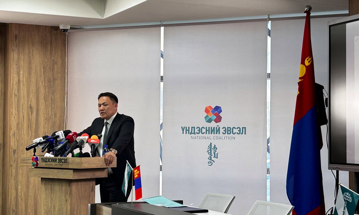 Н.Номтойбаяр: СЕХ-ны шийдвэр, цагдаагийн төөрөгдүүлсэн бичгийг үл хамаараад миний бие Н.Номтойбаяр, ‘Үндэсний Эвсэл’ сонгуульд өрсөлдөнө. 

Соёлтой улс төр хийе гэж уриалсан ч үл тоож байна. Одоо тэмцэхээс өөр арга алга. Хүн рүү нулимж байгаа бол харин ч өөрөөр үзнэ.