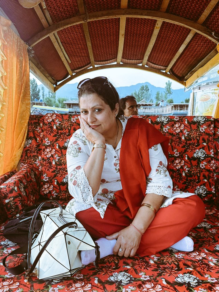 फुरसत के पल 
इलेक्शन उपरांत।।।