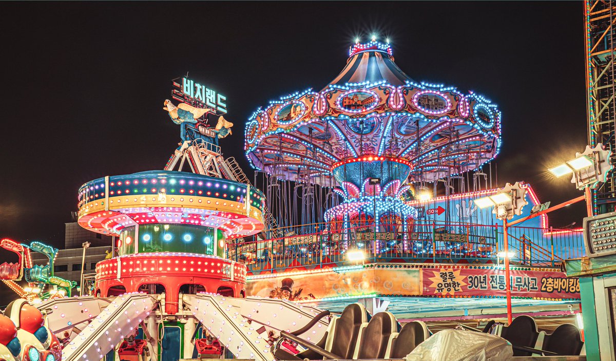 월미테마파크
Wolmi Themepark
_
#photography
#citypop #urbanphotography 
#cyberpunk #nightphotography 
#themepark #テーマパーク
#写真 #写真好き 
#写真好きな人と繋がりたい
#写真好きと繋がりたい