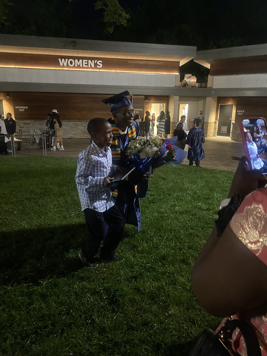 Dean Tekam tweet media